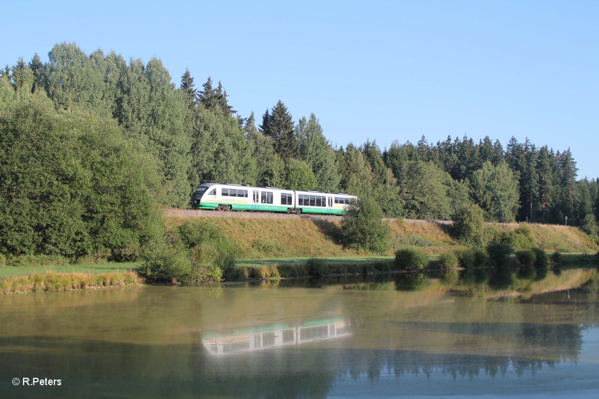 Nachschuss VT16  Stadt Regensburg  als VBG81152 Regensburg - Marktredwitzbei Oberteich. 05.09.13