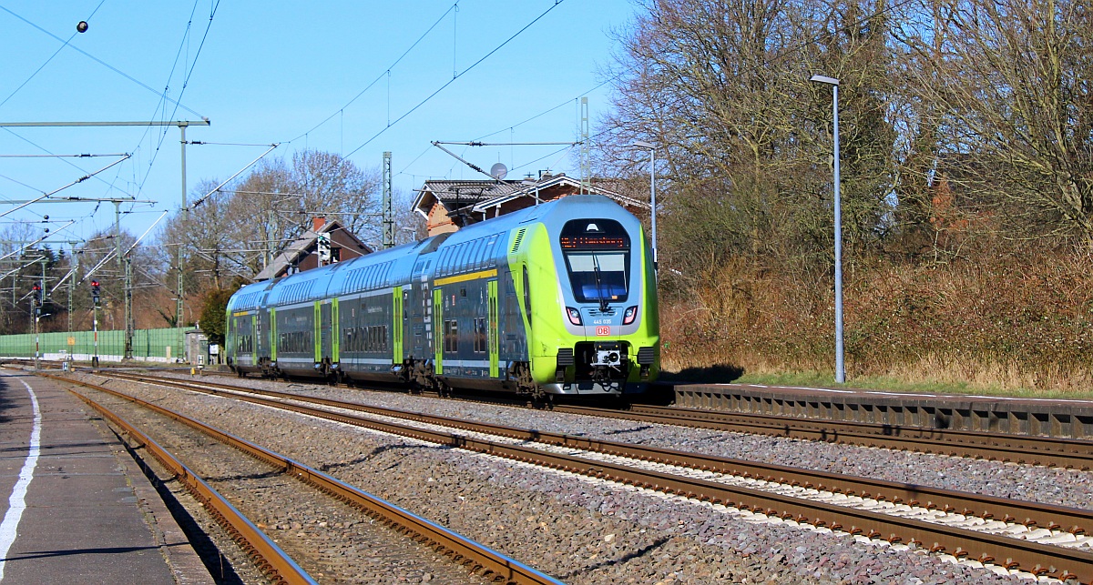 NAH.SH 445 019 u 035 als RE 7 nach Flensburg. Owschlag 07.03.2022 