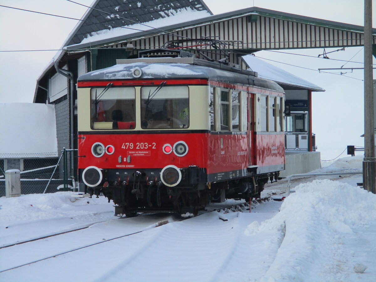 Niemand stieg,am 18.Januar 2024,in den 479 203,in Lichtenhain ein und aus.