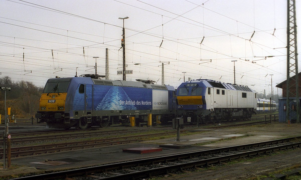 NOB 145 520 und MaK DE 2700-12 im Bw Flensburg. 10.12.2005