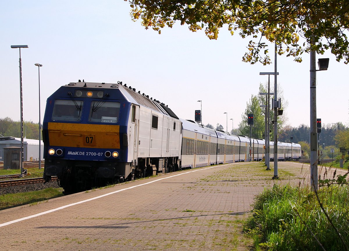 NOB/VT 251 007-1 mit NOB nach Westerland, Hususm 27.04.2014