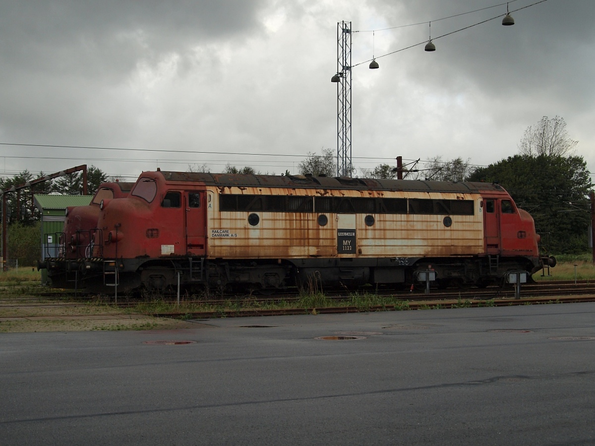 NOHAB/GM MY 1122 und 1154 abgestellt an der RailCare Werkstatt im dänischen Padborg. 0.6.10.2011