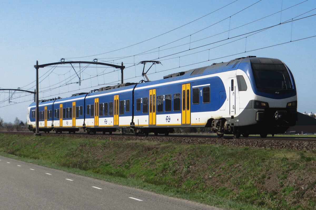 NS 2505 durchfahrt am 31 März 2021 Roond.