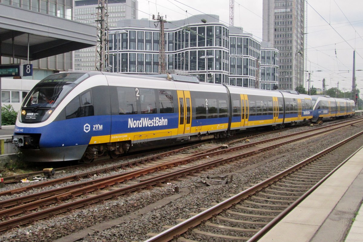 NWB 643 341 steht am 16 September 2017 in Essen Hbf.