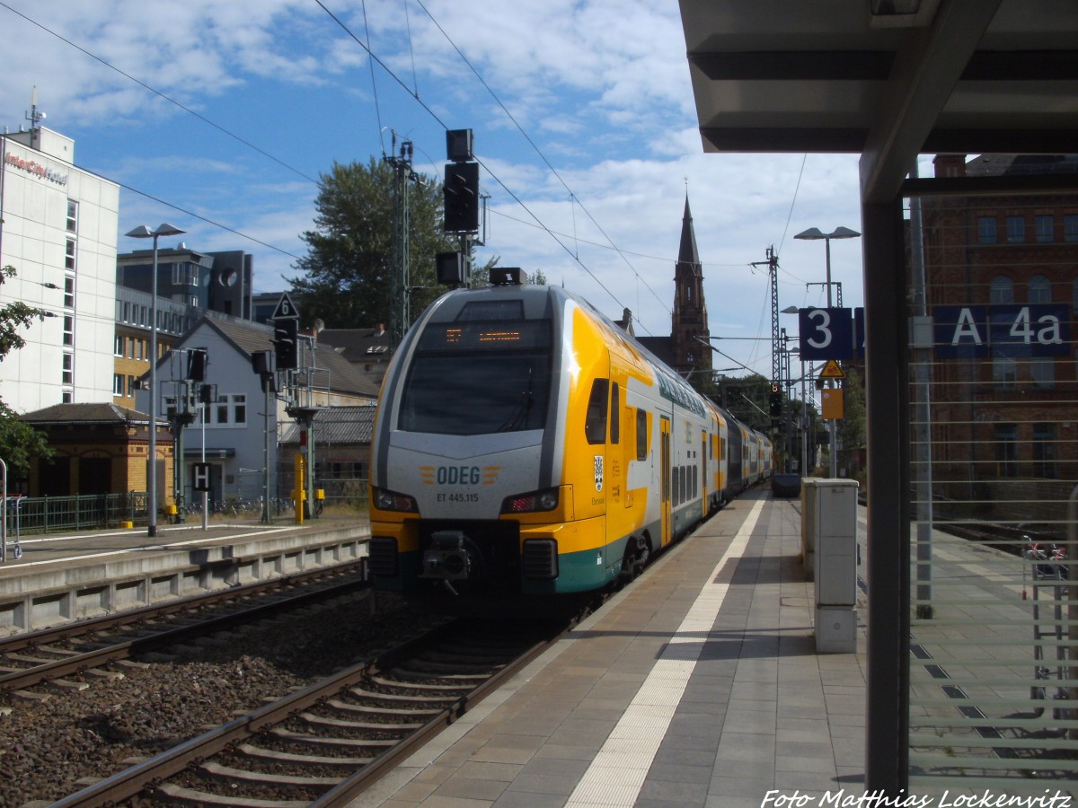 ODEG ET 445.115 als RE2 mit ziel Cottbus beim verlassen des Bahnhofs Schwerin Hbf am 13.7.14