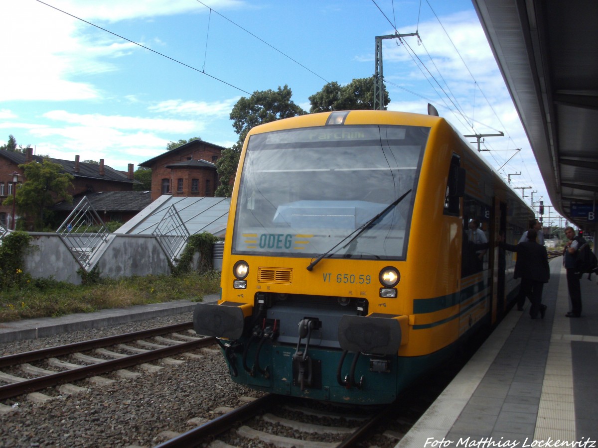 ODEG VT 650.59 mit ziel Parchim im Bahnhof Schwerin Hbf am 13.7.14