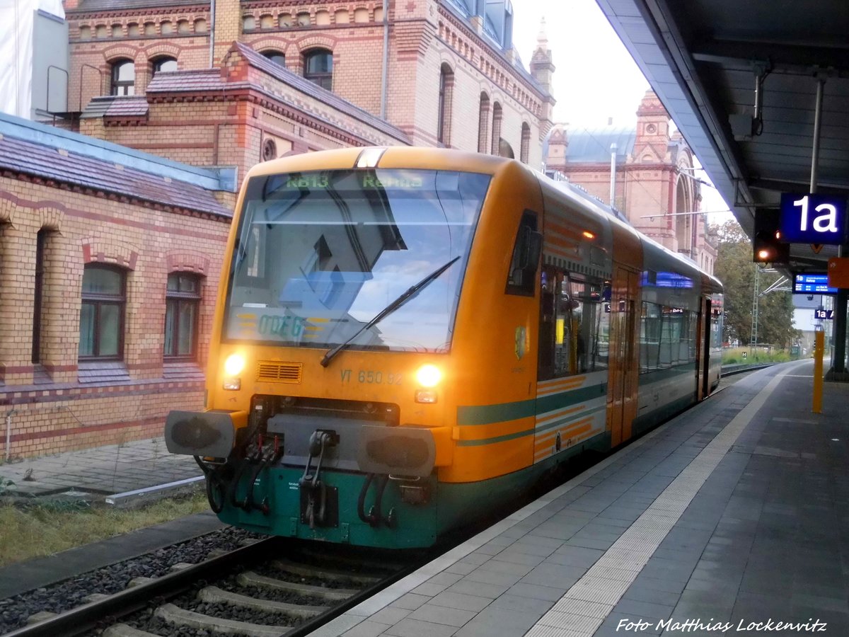 ODEG VT 650.92 mit ziel Rehna im Scheriner Hbf am 2.10.16