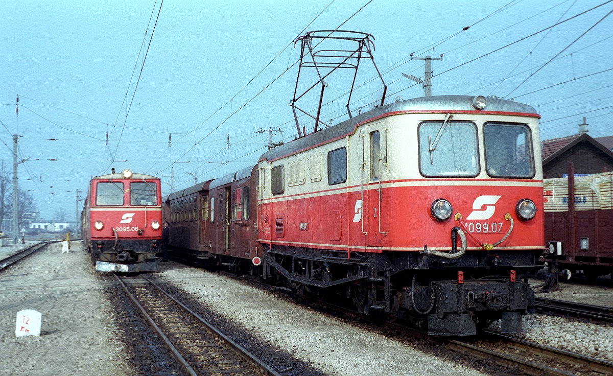 ÖBB 1099.07 + 2095.06 Obergrafendorf 01.03.1985