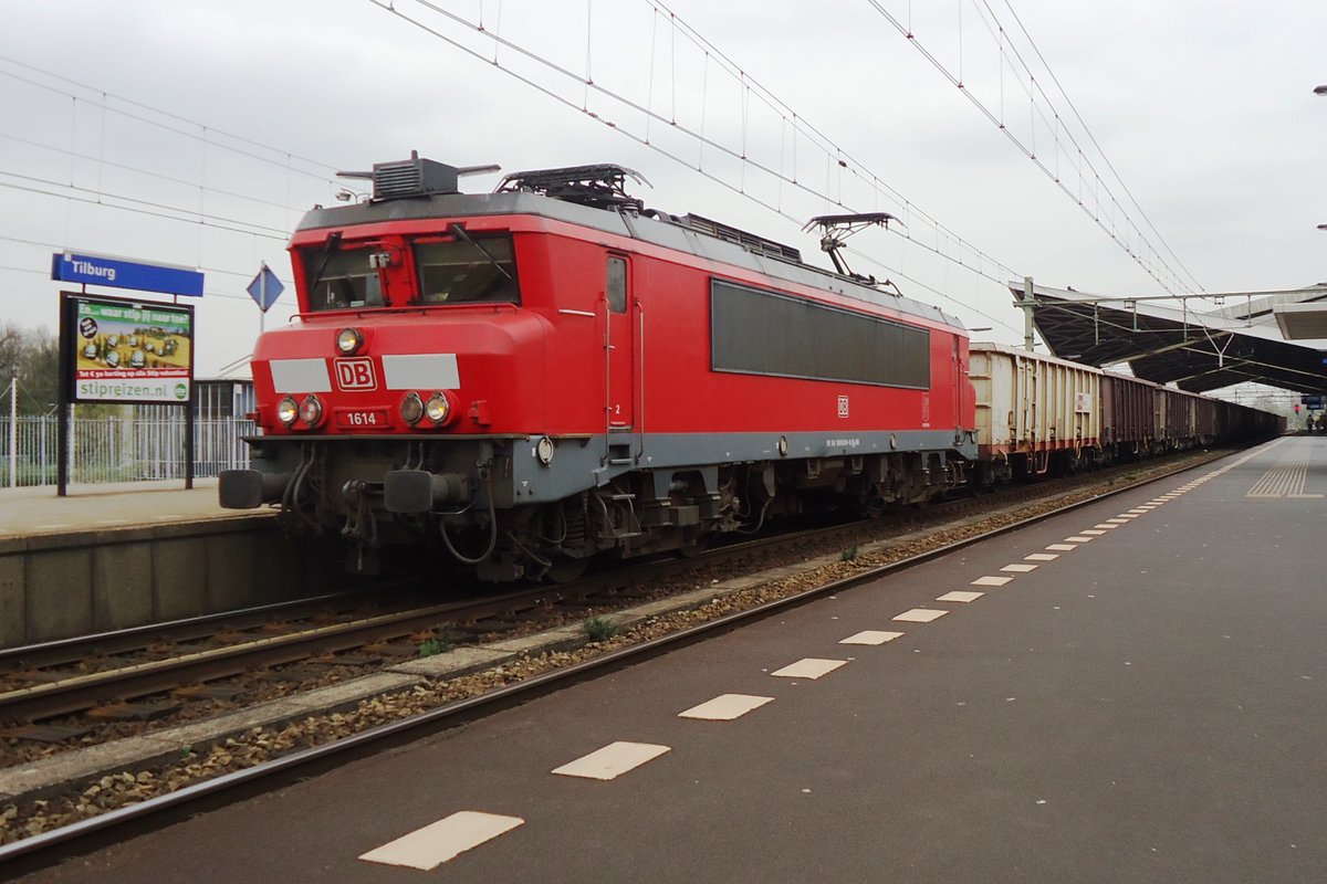 ÖBB Eanos-Ganzzug mit 1614 treft am 4 April 2014 in Tilburg ein unmd wird einige Minuten warten. 