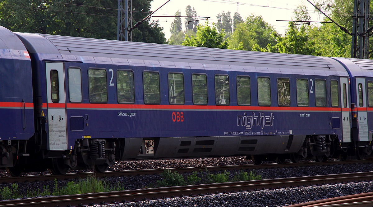 ÖBB nightjet  Sitzwagen  Gattung Bmz registriert unter 73 81 21-91 177-5 A-ÖBB, HH-Harburg 28.05.2022