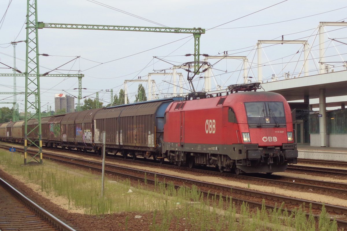 ÖBB/RCH 1116 037 durchfahrt am 7 September 2018 Kelenföld.