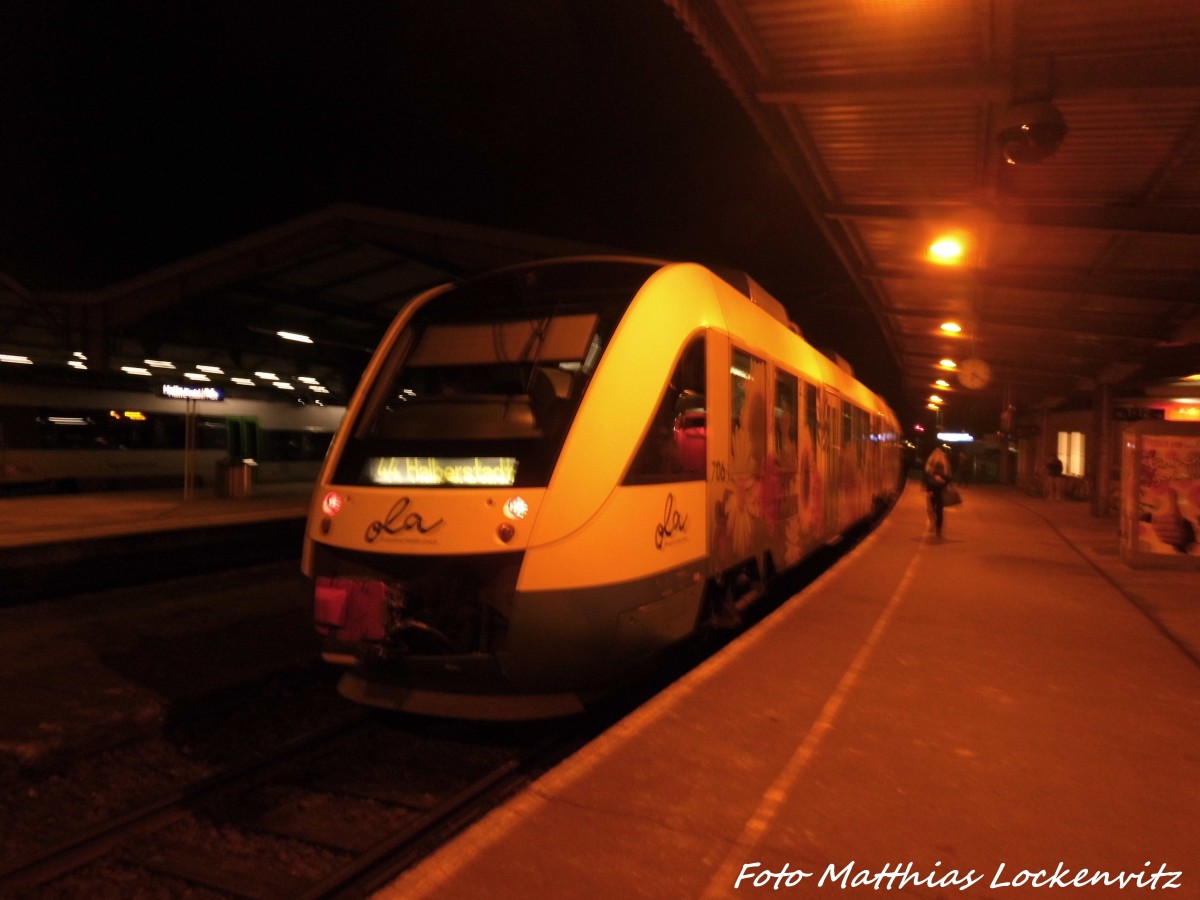 OLA VT 706 im Bahnhof Halle (Saale) Hbf am 16.12.15