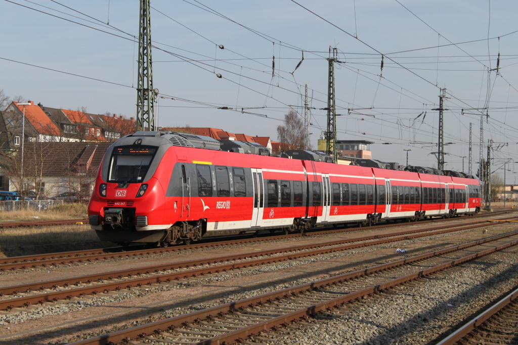 Ostseehamster 442 347 als S2(Gstrow-Warnemnde)bei der Einfahrt im Rostocker Hbf gegen 16:45 Uhr.28.03.2017