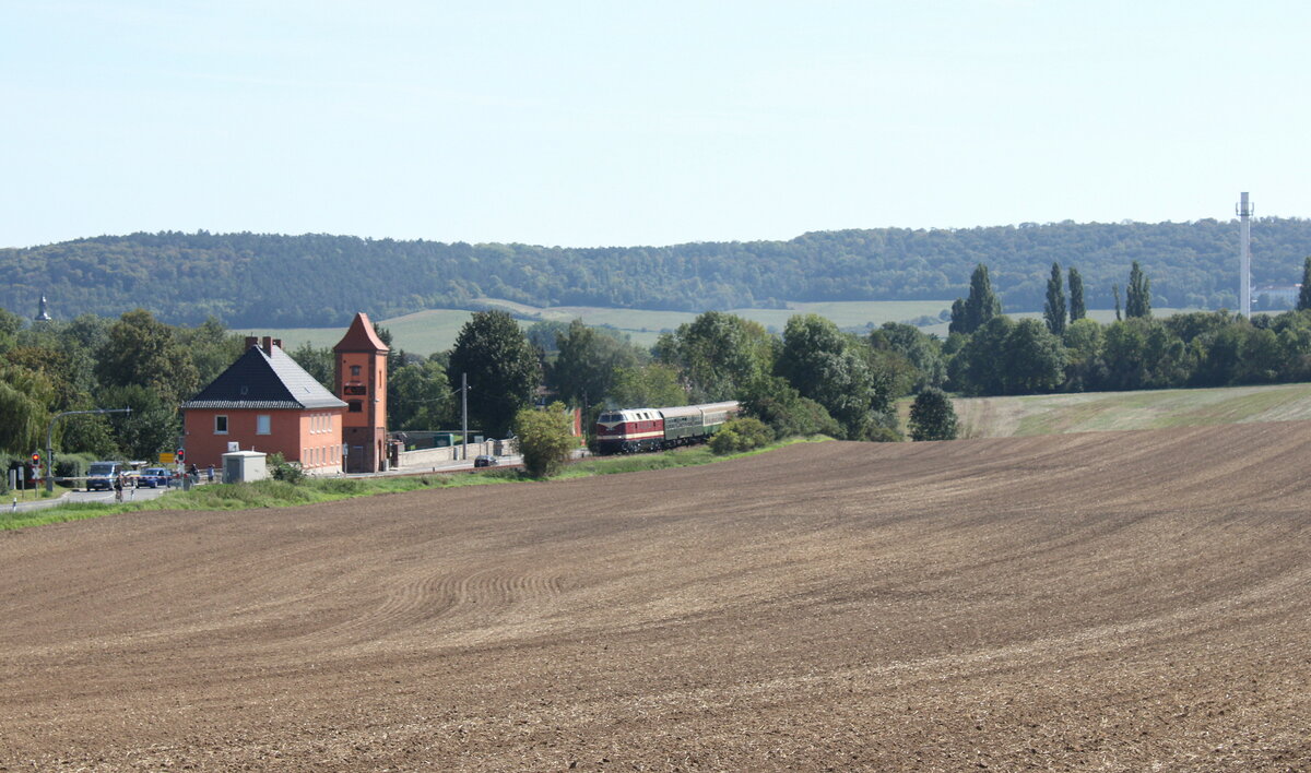 PRESS 118 757-4 mit dem DPE 1820 von Zwickau (Sachs) Hbf nach Karsdorf, am 09.09.2023 in Laucha (Unstrut).