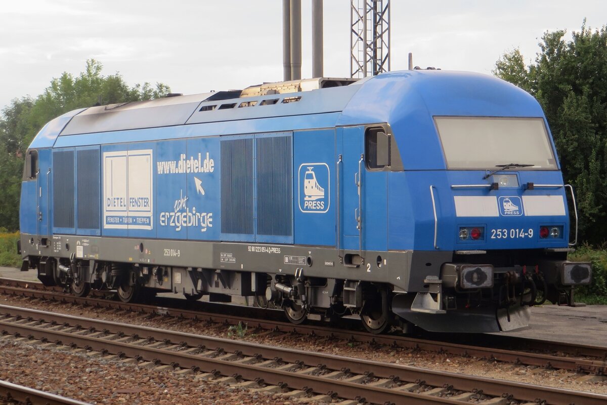 PRESS 253 014 findet sichselbst zurück in Praha-Uhrineves als Söldner bei Metrans, 10 September 2022.