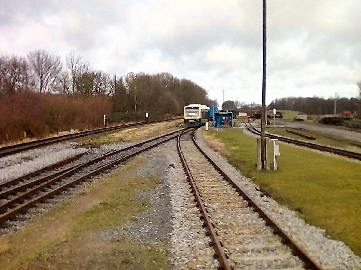 PRESS 650 032 an der Loktankstelle in Putbus am 22.12.17