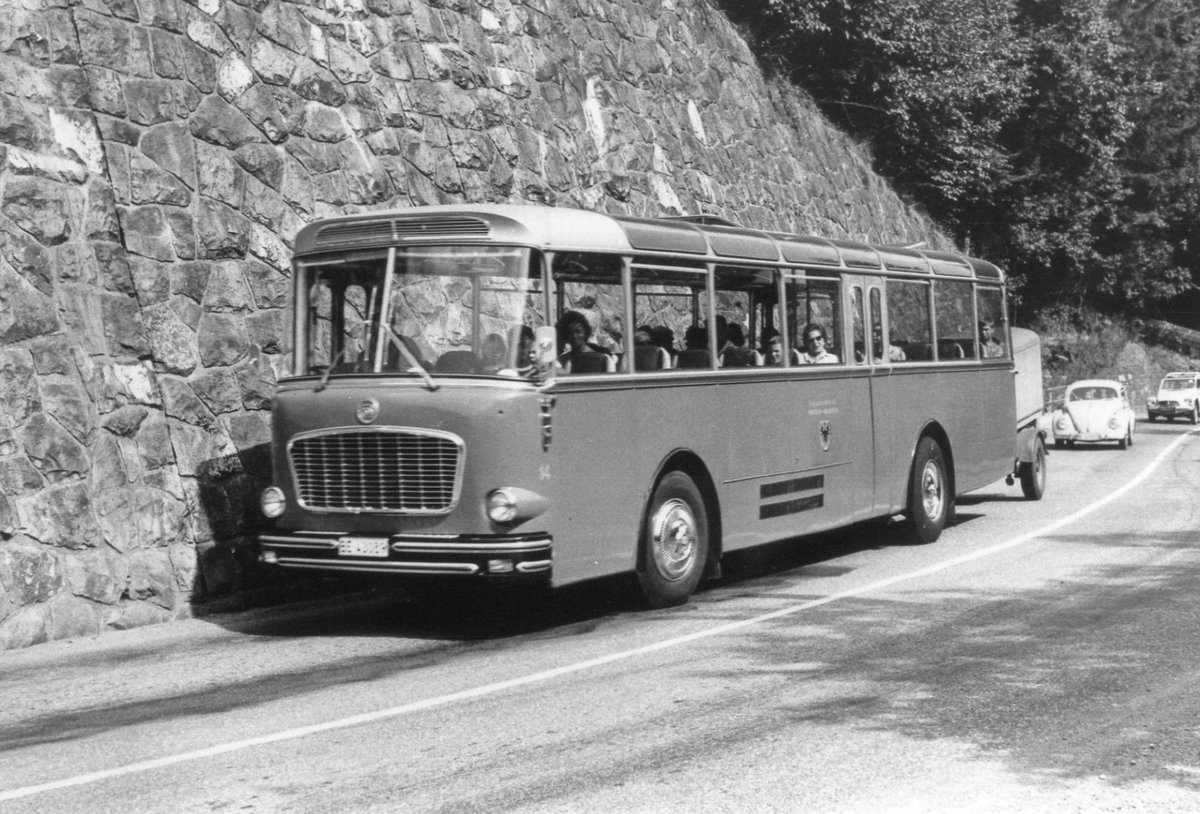 (Q 20) - Aus dem Archiv: AFA Adelboden - Nr. 14/BE 43'089 - FBW/Gangloff um 1969 in Achseten, Grund-Ladholz