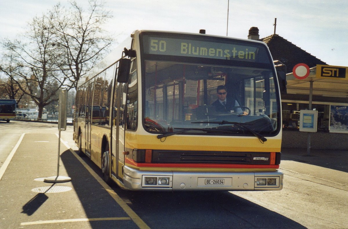 (R 4135) - Aus dem Archiv: STI Thun - Nr. 8/BE 26'034 - Den Oudsten (ex TSG Blumenstein Nr. 8) am 13. Mrz 2005 beim Bahnhof Thun