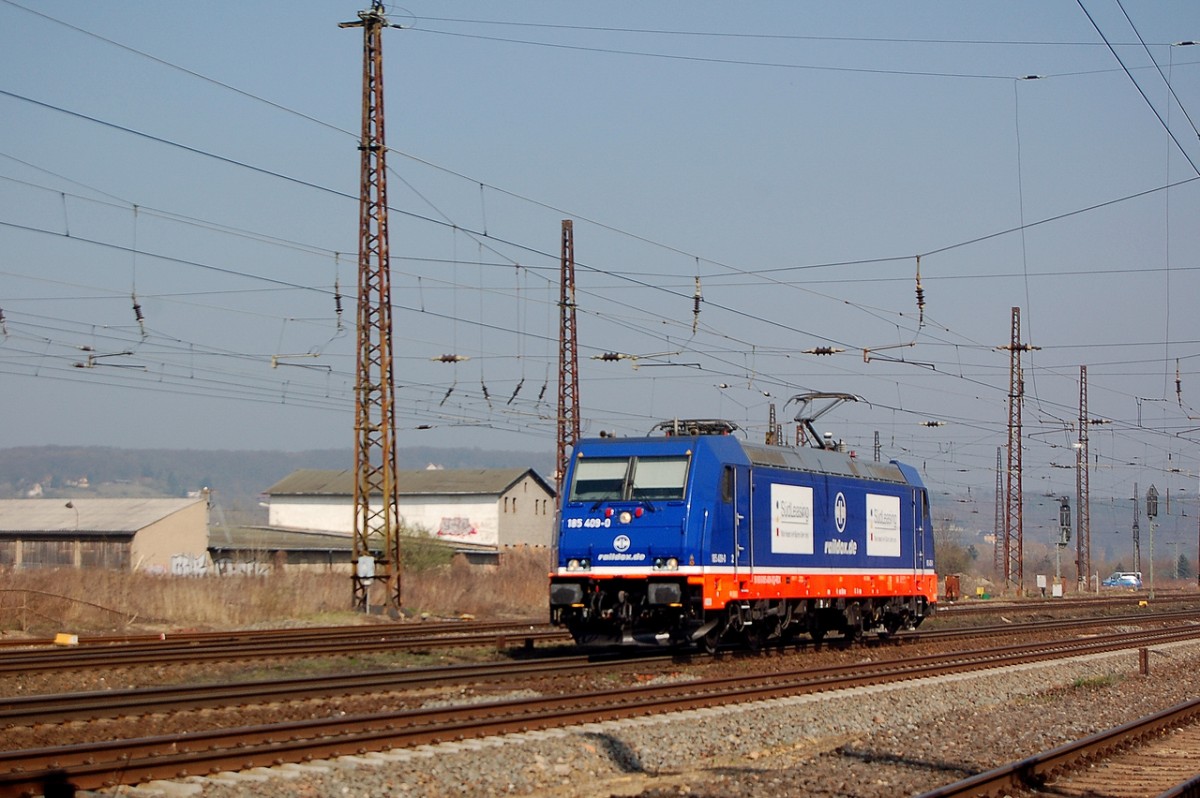 Raildox 185 409-0 Lz Richtung Bad K�sen, am 29.03.2014 in Naumburg Hbf. (Foto: dampflok015)