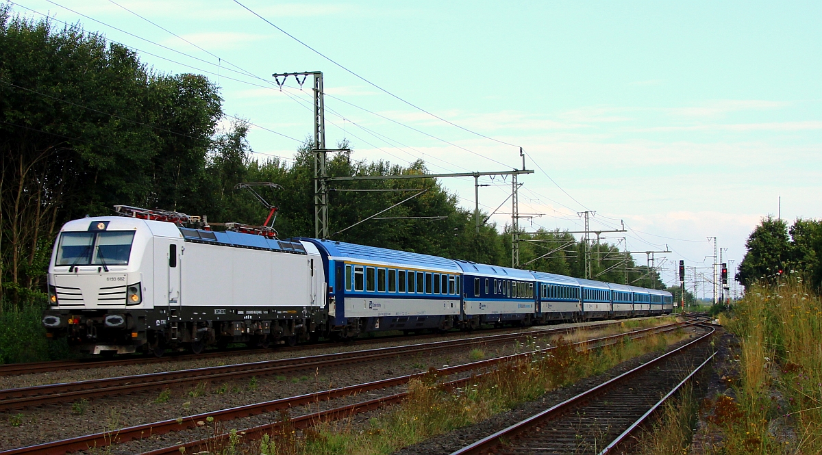 RAILL 193 682-2 mit dem EC 175 Flensburg - Prag. Jübek 07.08.2022