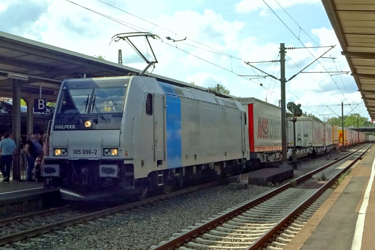 Railpool 185 696 durchfahrt am 14 September 2019 Göppingen.