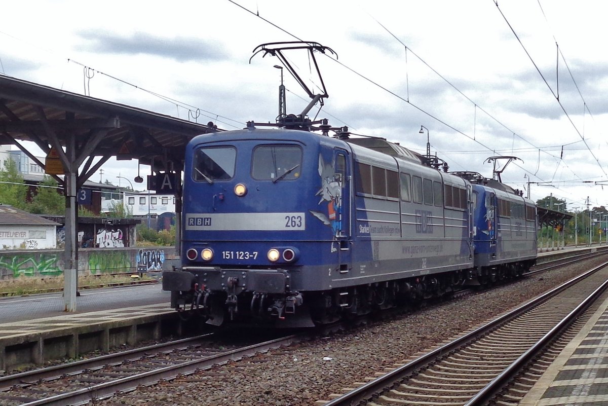 RBH 263 durchfahrt am 4 Oktober 2017 Bonn-Beuel