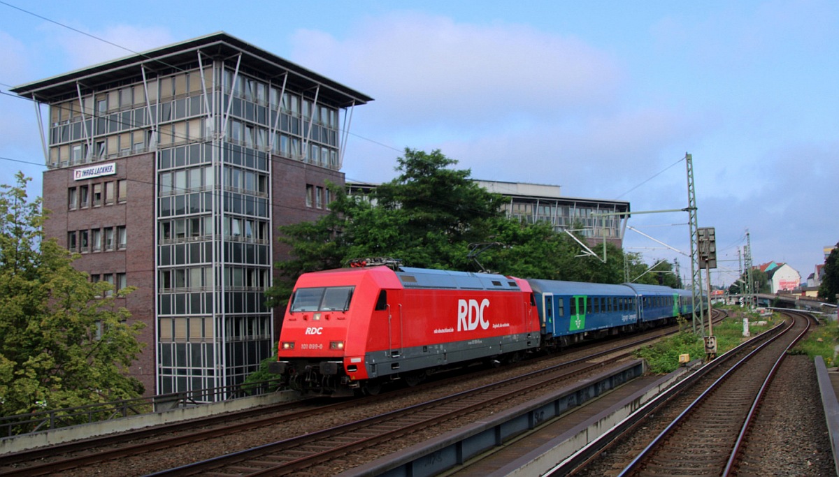 RDC/RAG 101 099-0 mit SJ Nachtzug Hamburg Holstenstrasse 28.06.2024