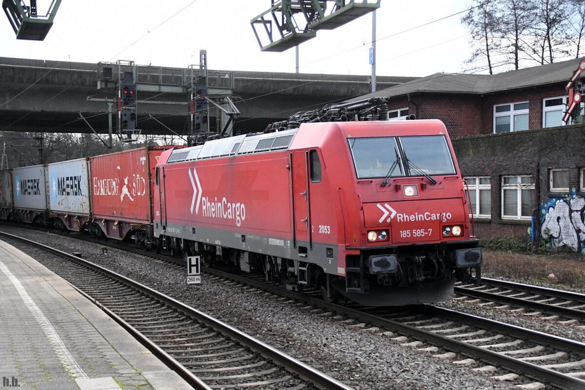 RHC 185 585-7 zog einen containerzug durch hh-harburg,15.02.22