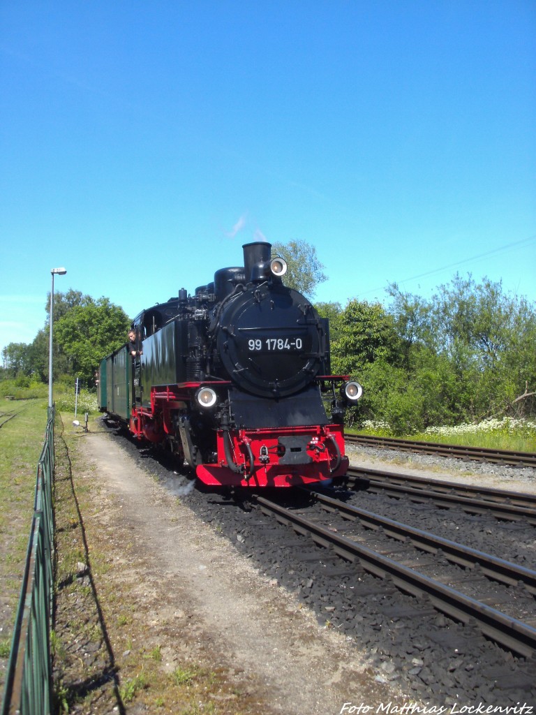 RBB 99 1781 bei der Einfahrt in den Bahnhof Putbus am 15.6.14