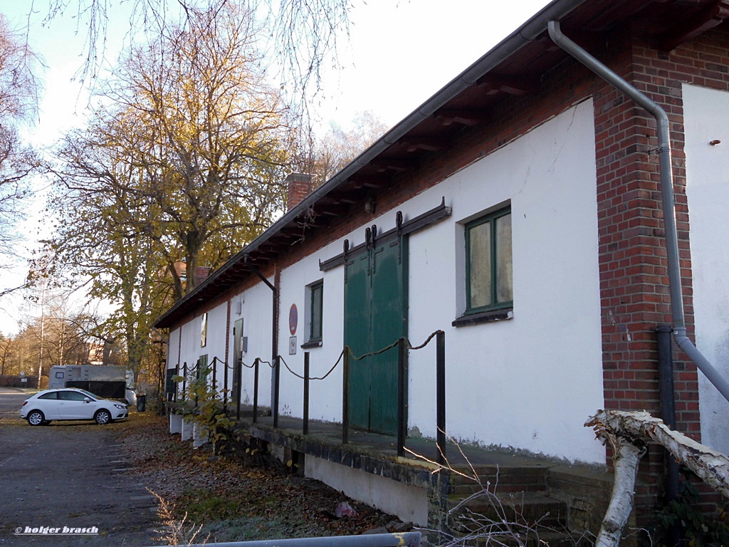 rückseite vom bahnhof glinde,aufgenommen am 21.11.14