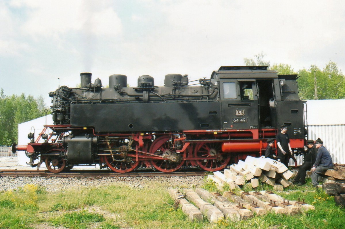 Ruhepause bei 64 491 ins DDM in Neuenmarkt-Wirsberg am 23 Mai 2010.