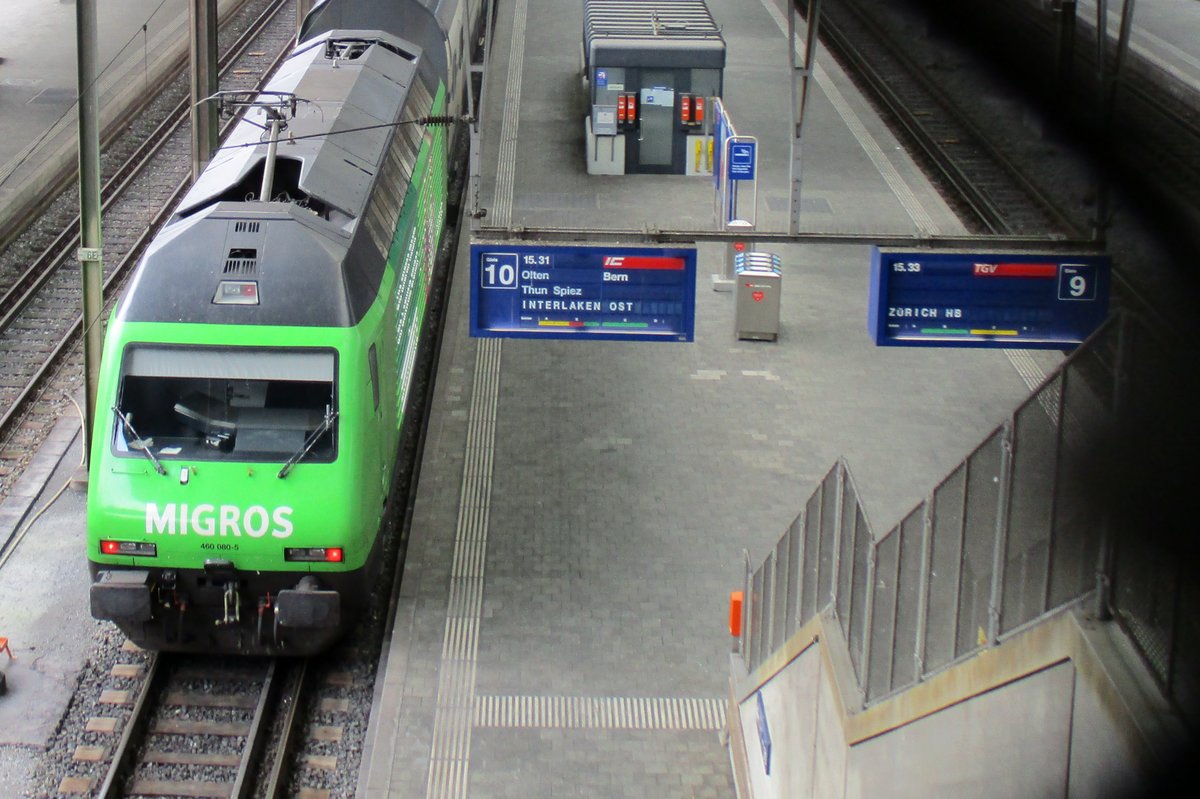 SBB 460 080 steht am 22 März 2017 in Basel SBB.