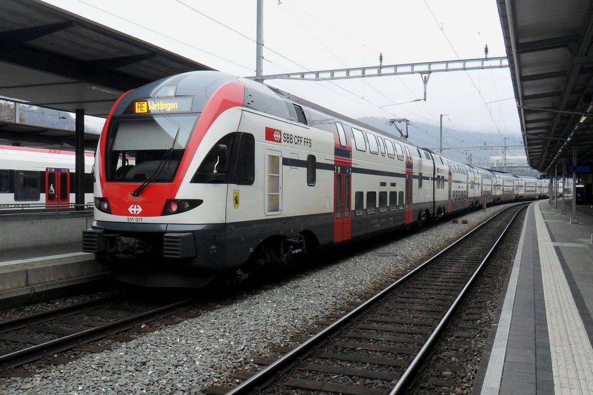 SBB 511 017 steht am 30 Dezember 2018 in Olten.