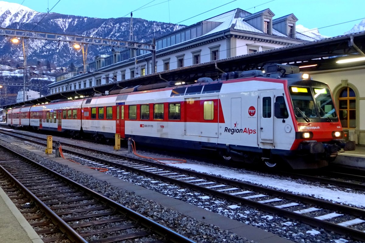 SBB 560 408 steht am 31 Dezember 2019 in Brig.