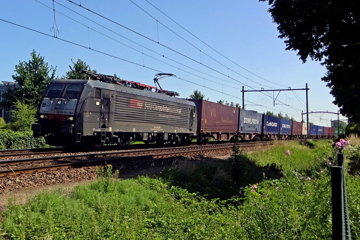 SBBCI 189 108 schleppt ein KLV durch Oisterwijk am 28 Juni 2019. 