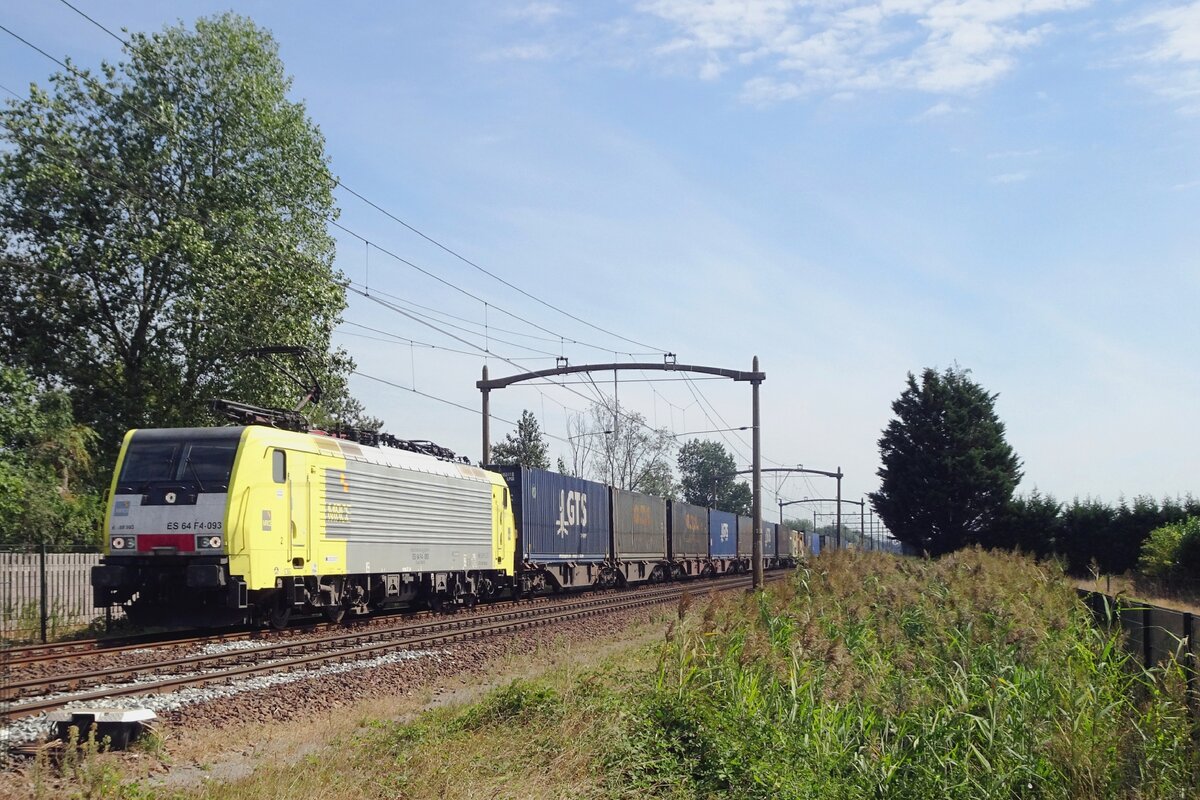 SBBCI 189 993 zieht am 2 September 2022 der GTS KLV durch Hulten nach Kijfhoek.