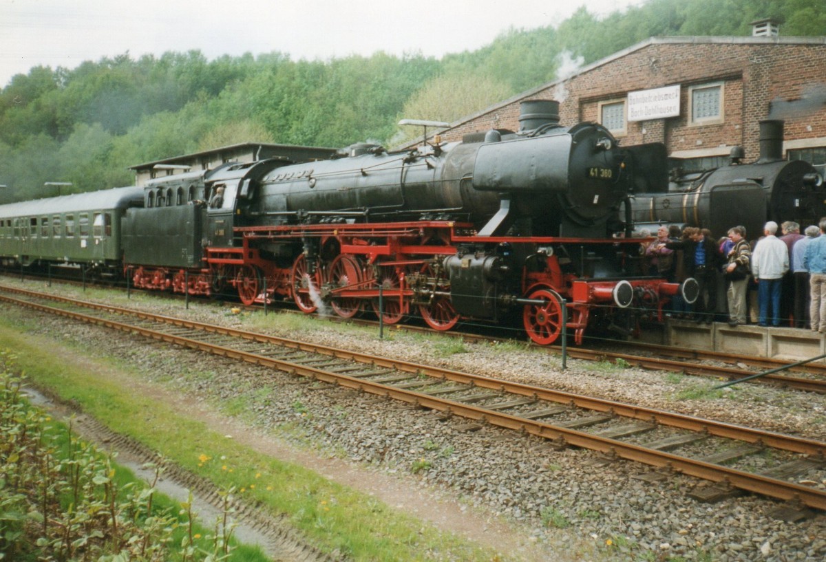 Scanbild: am 17 Juli 1998 steht 41 360 ins DGEG-MUseum Bochum-Dahlhausen. 