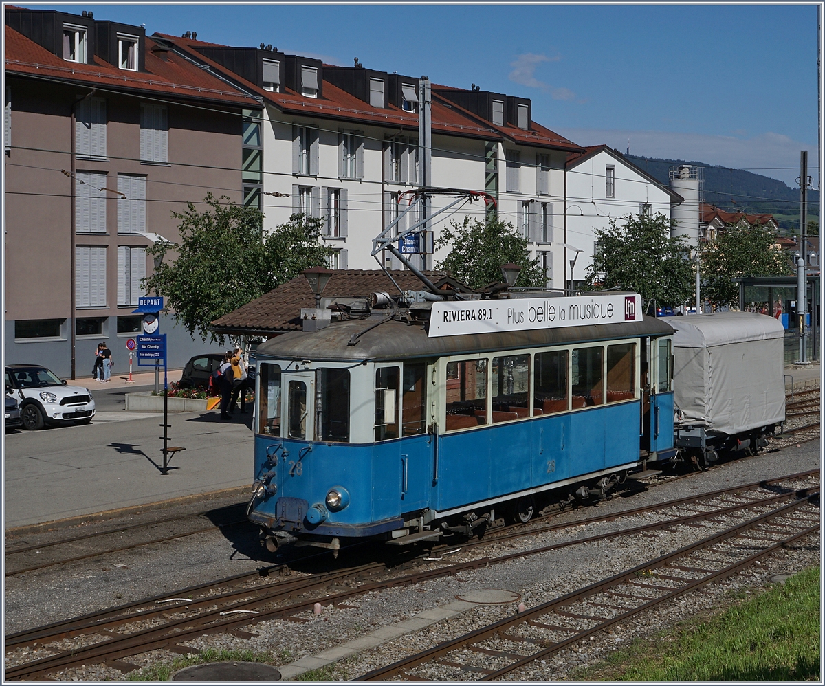 Seit dem 13. Juni 2020 wieder in Betrieb: die Blonay-Chamby Museumbahn! Im Bild ein Dienstzug vor der ersten öffentliche Fahrt dieser Saison. 

13. Juni 2020