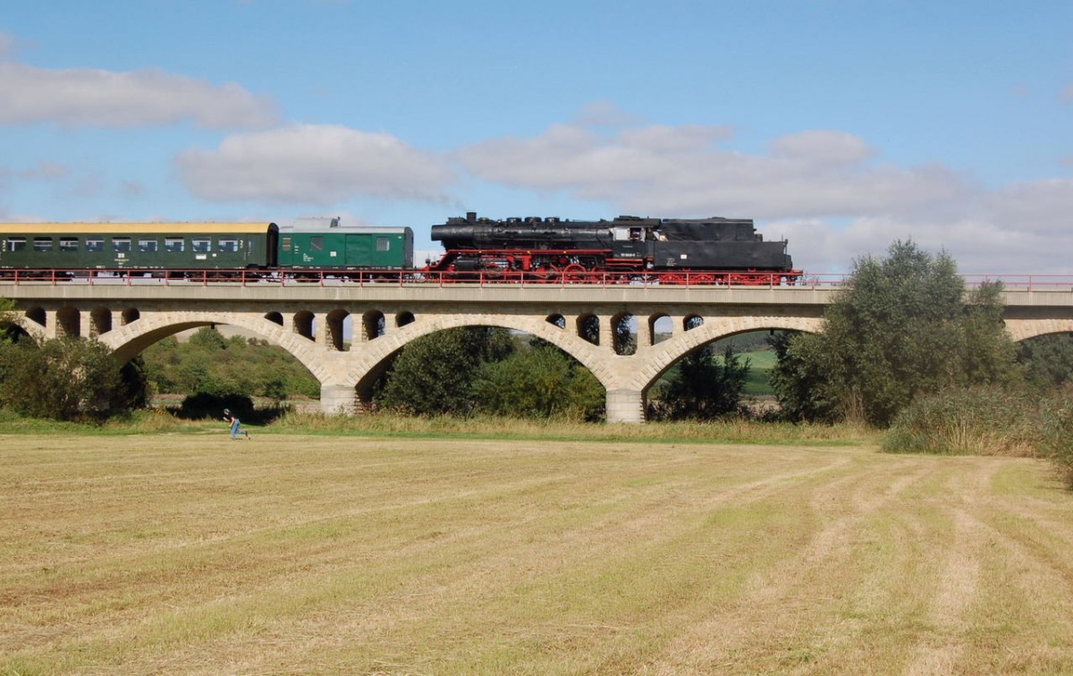 SEM 50 3648-8 mit dem Leerzug von Karsdorf nach Freyburg, am 09.09.2006 bei Kirchscheidungen. (Foto: dampflok015)