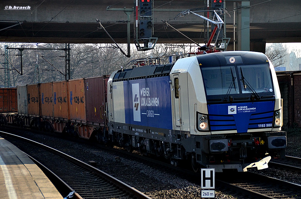 siemens-vectron 1193 980 der WLB zog am 19.02.15 einen kastenzug durch hh-harburg