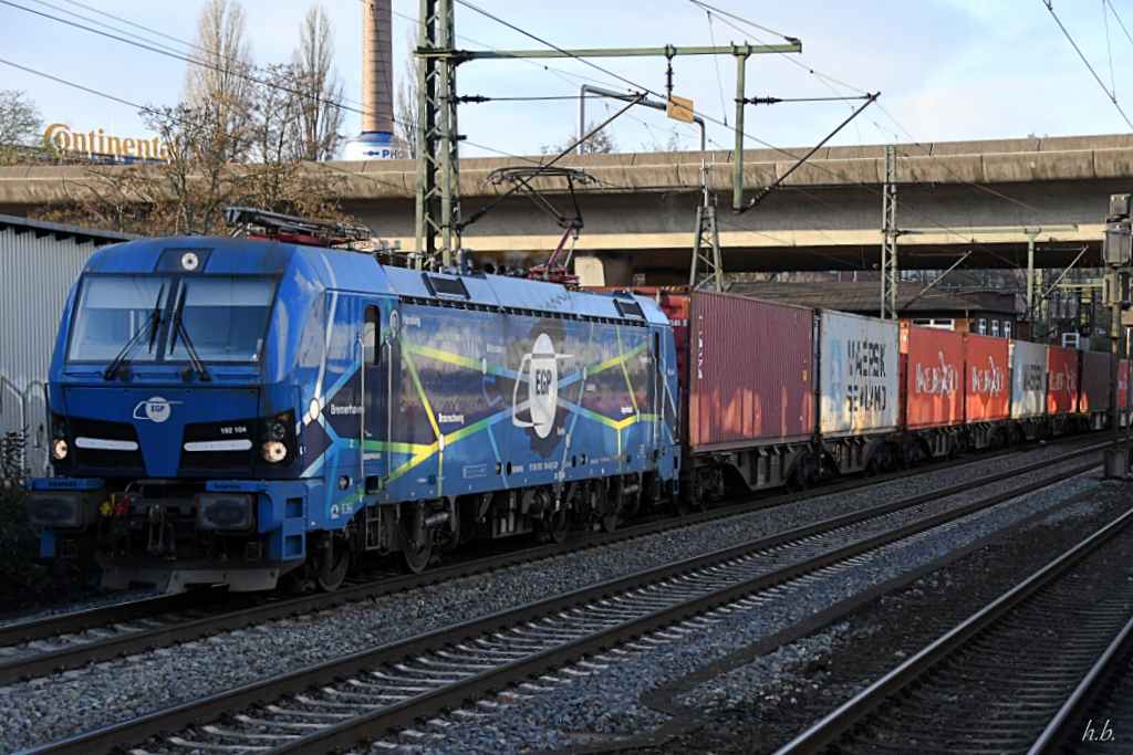 smartron 182 104 zog einen containerzug durch hh-harburg,30.11.19