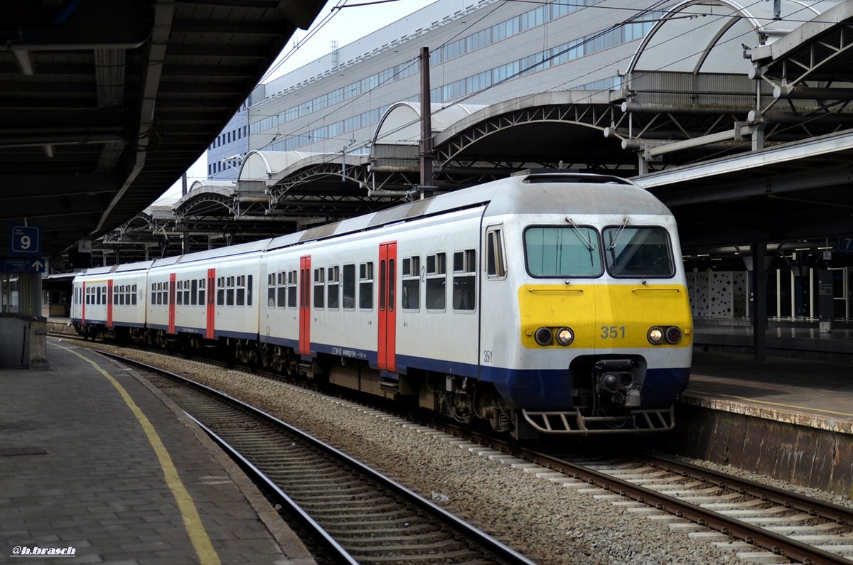 SNCB-triebzug 357 bei der abfahrt von brüssel midi,16.06.18