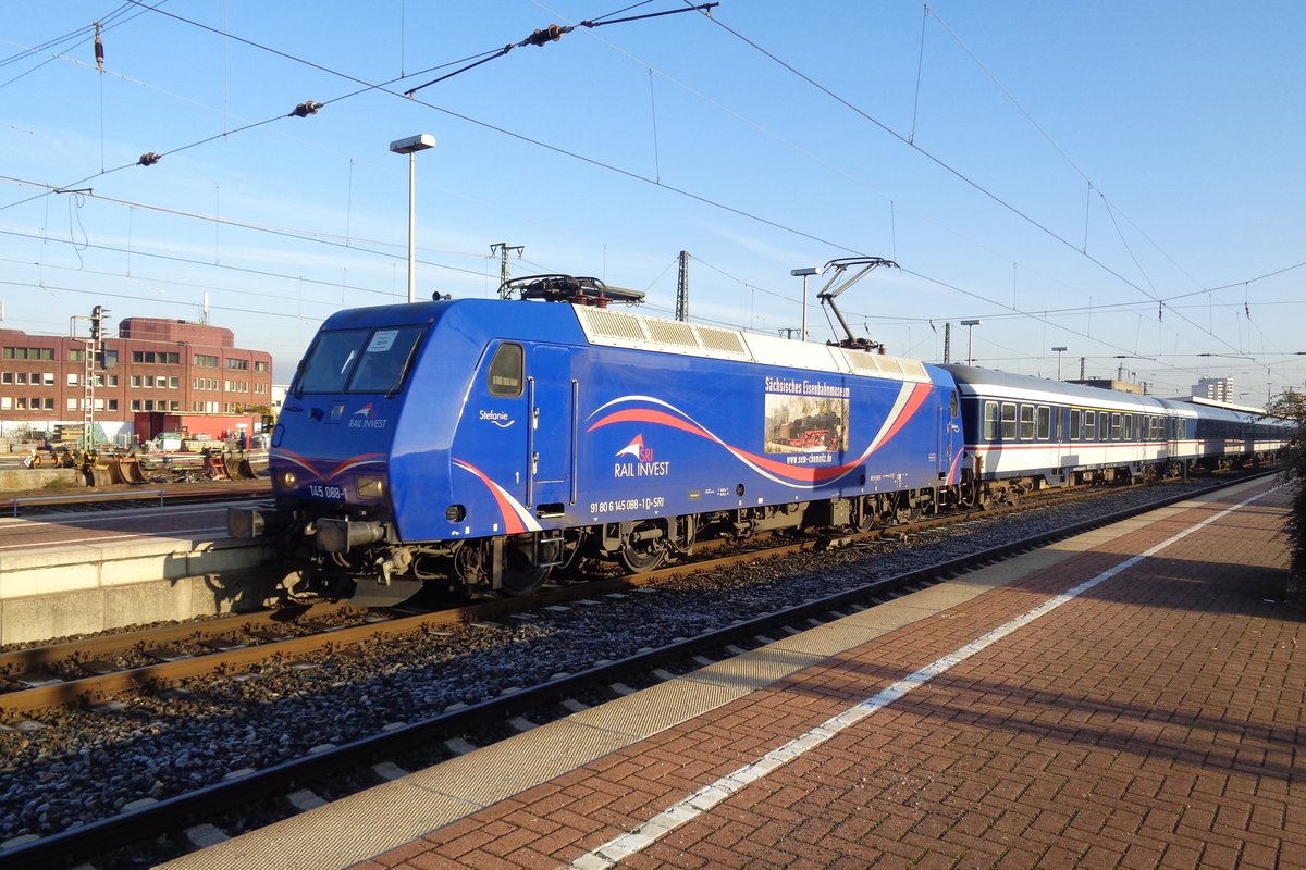 SRI 145 088 steht mit ein EuroBahn-Ersatzzug in Dortmund Hbf am 28 Dezember 2018. 