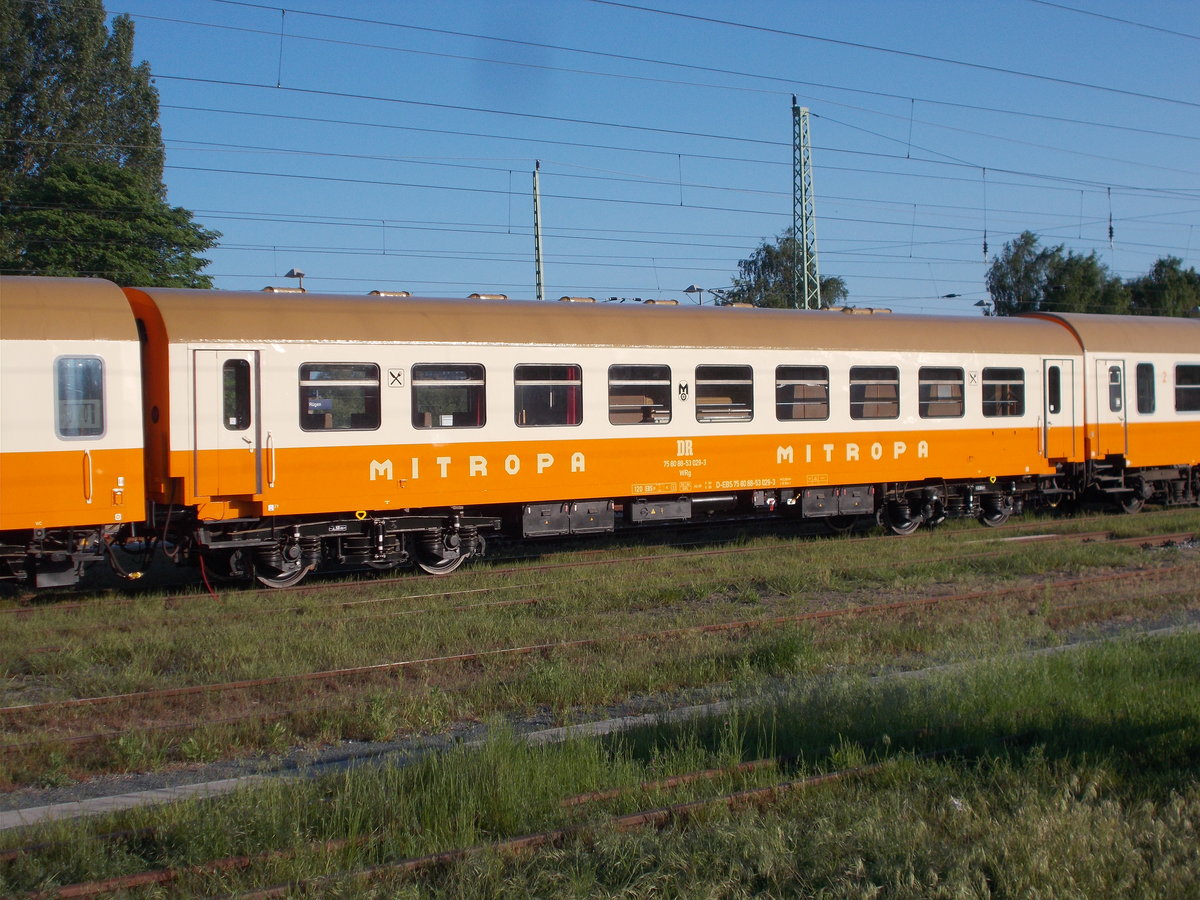 Städteexpressspeisewagen Bauart WRg,am 20.Mai 2018,in Bergen/Rügen.