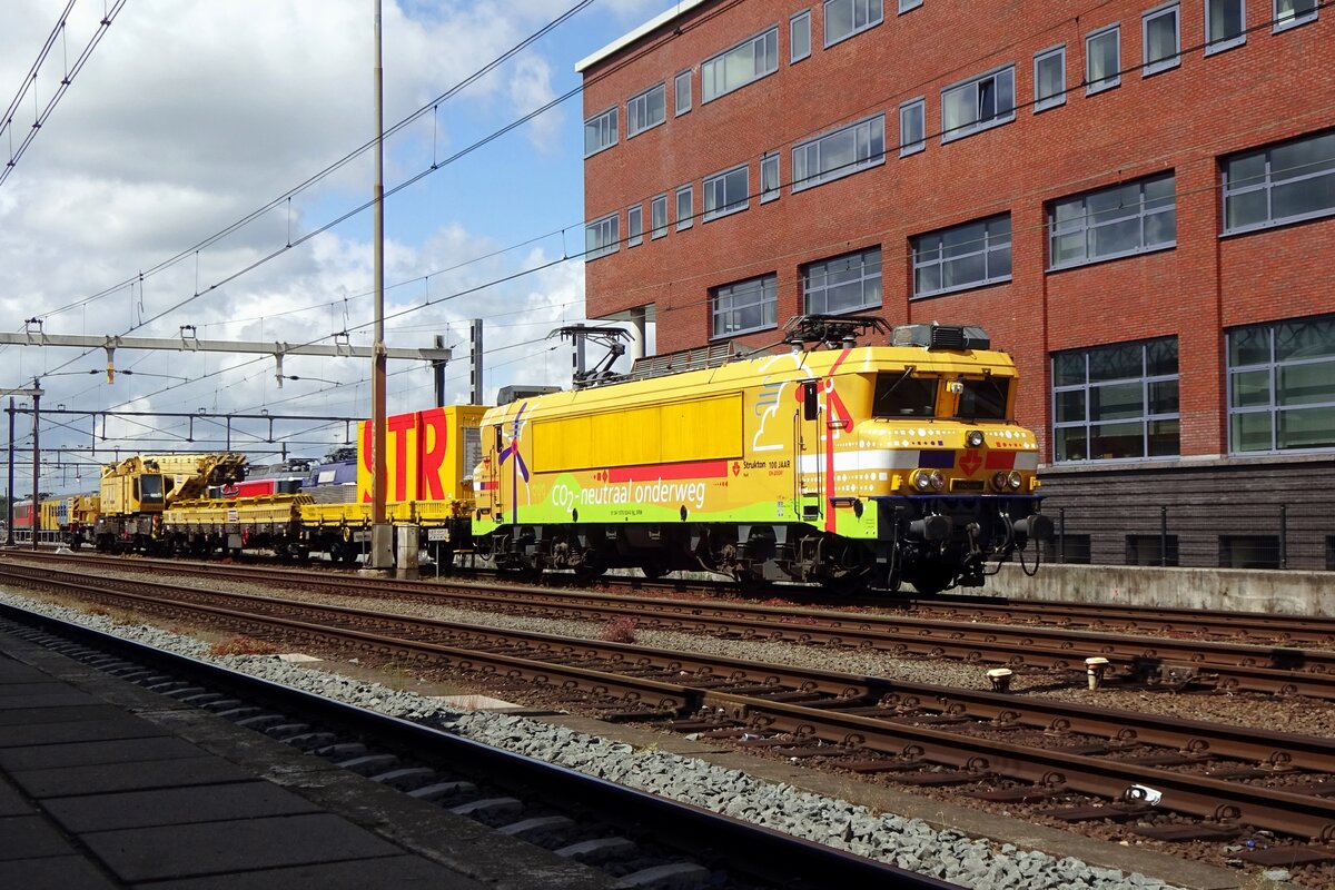 Strukton 1824 steht am 25 Mai 2021 in Amersfoort.