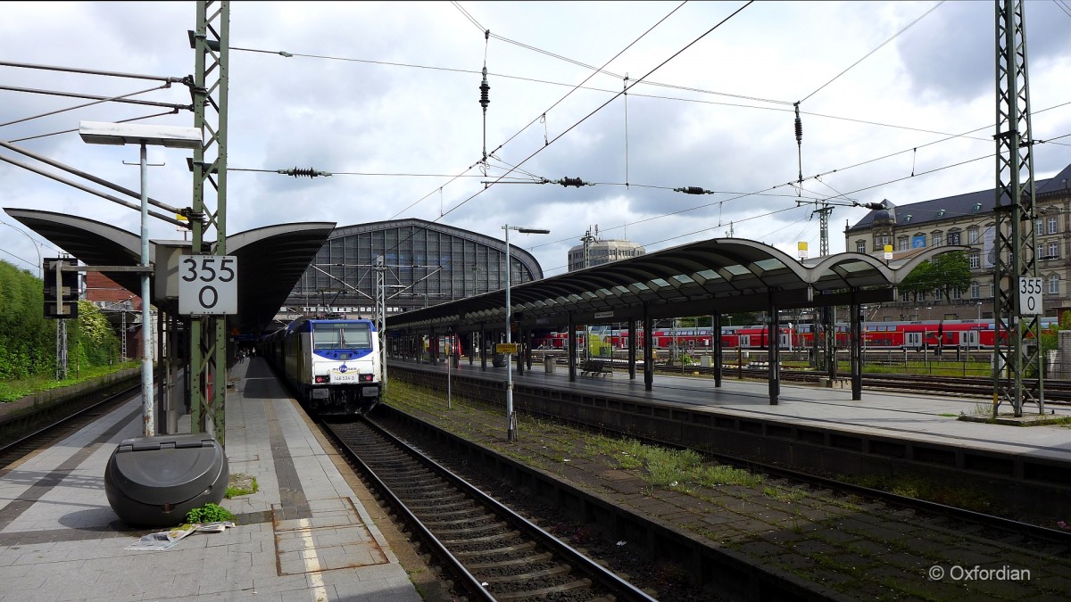 Sdseite des Hauptbahnhof Hamburg mit der ME 146 514.