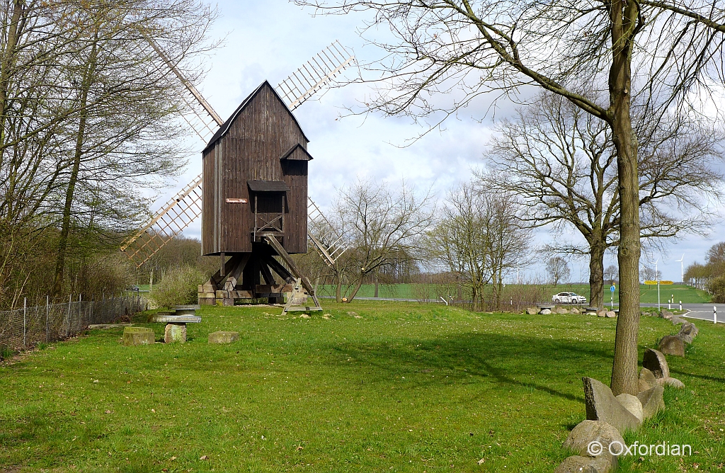 Suhlendorf, Landkreis Uelzen - Bockwindmühle.