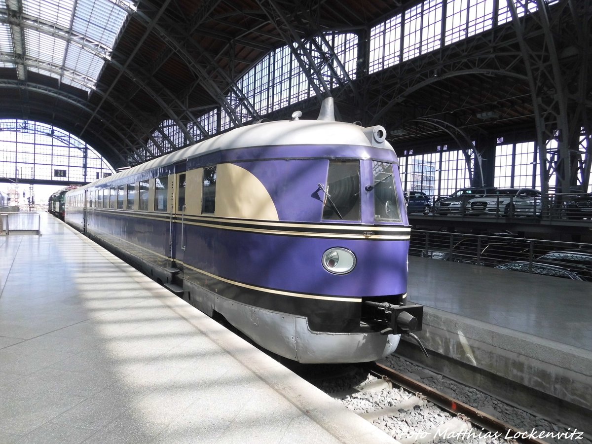 SVT 137 225 auf dem Museumsgleis im Leipziger Hbf am 25.4.16