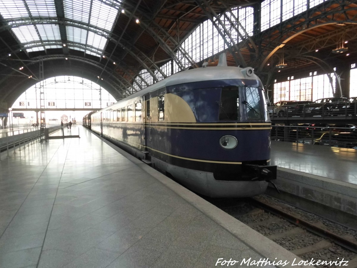 SVT 137 225 uf dem Museumsgleis im Leipziger Hbf am 8.12.15