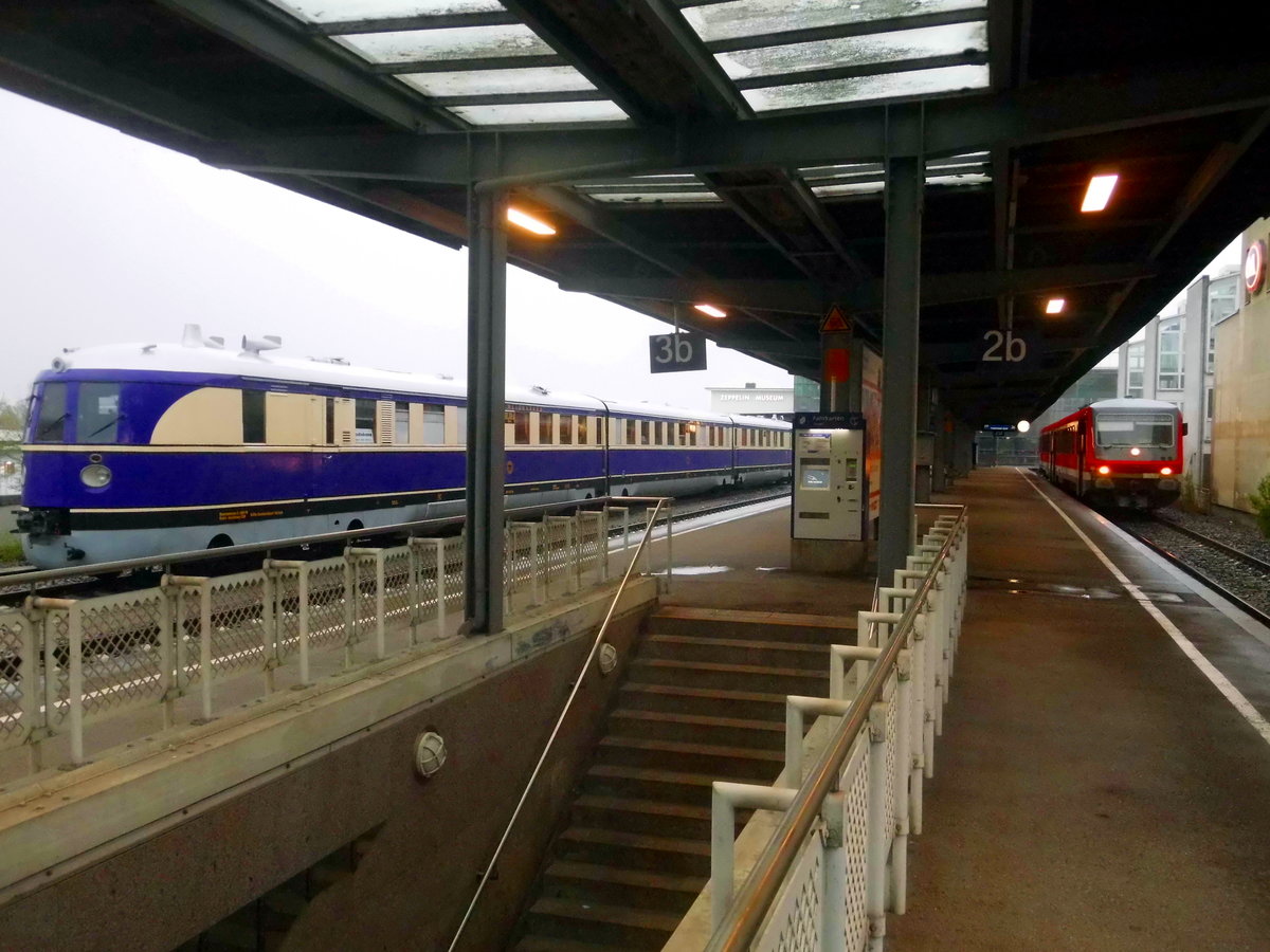 SVT 137 234 und 628 902 / 629 002 im Bahnhof Friedrichshafen Hafen am 17.4.17